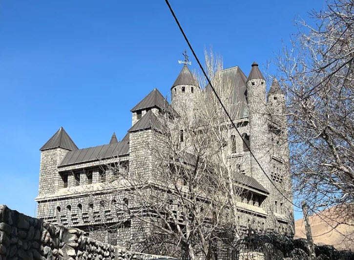 Aghasht Palace, Iran